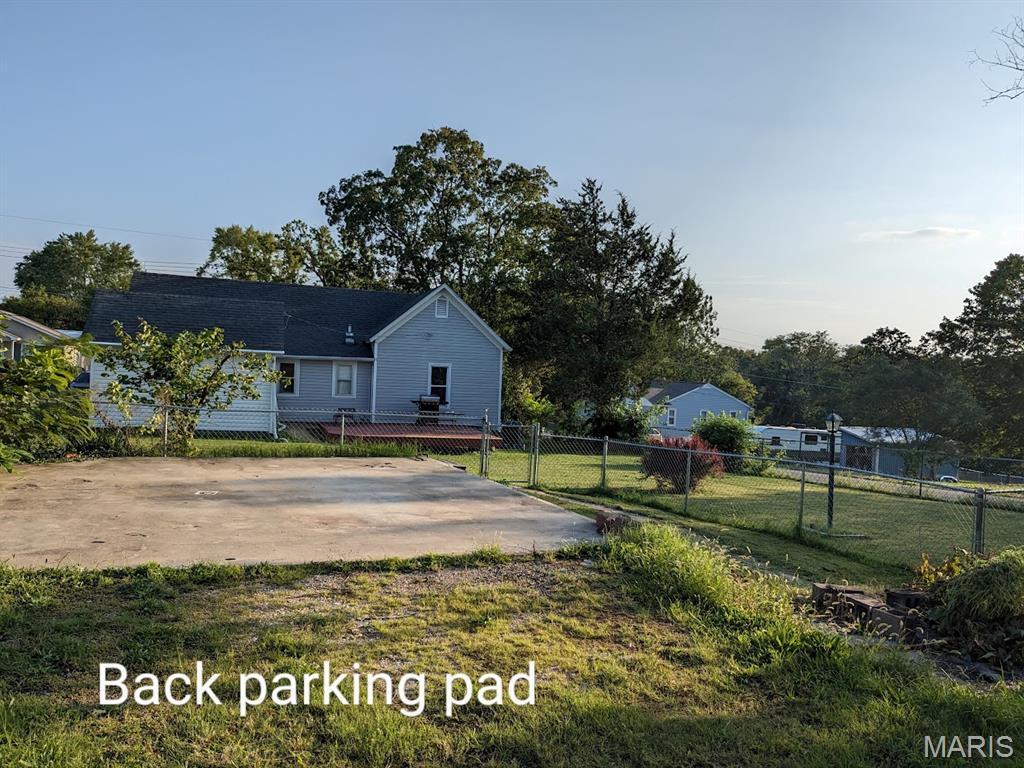 W E Fites Sub - Residential Lease