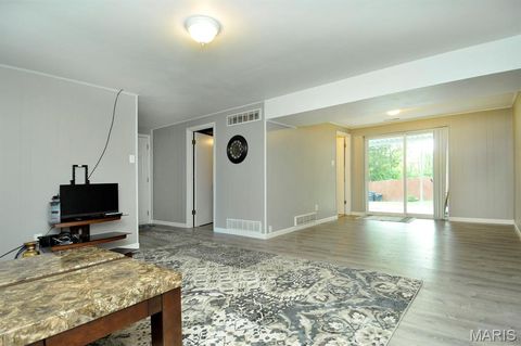 Tiny photo for 1723 Melody Lane, Arnold, MO 63010 (MLS # 26026671)