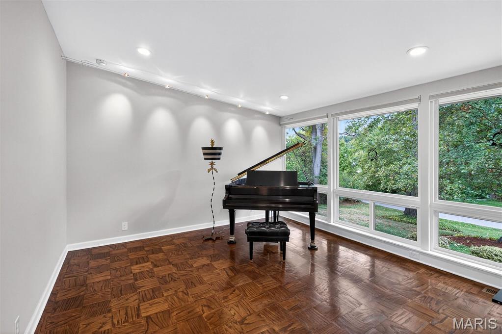 Dogwood Lane - Residential