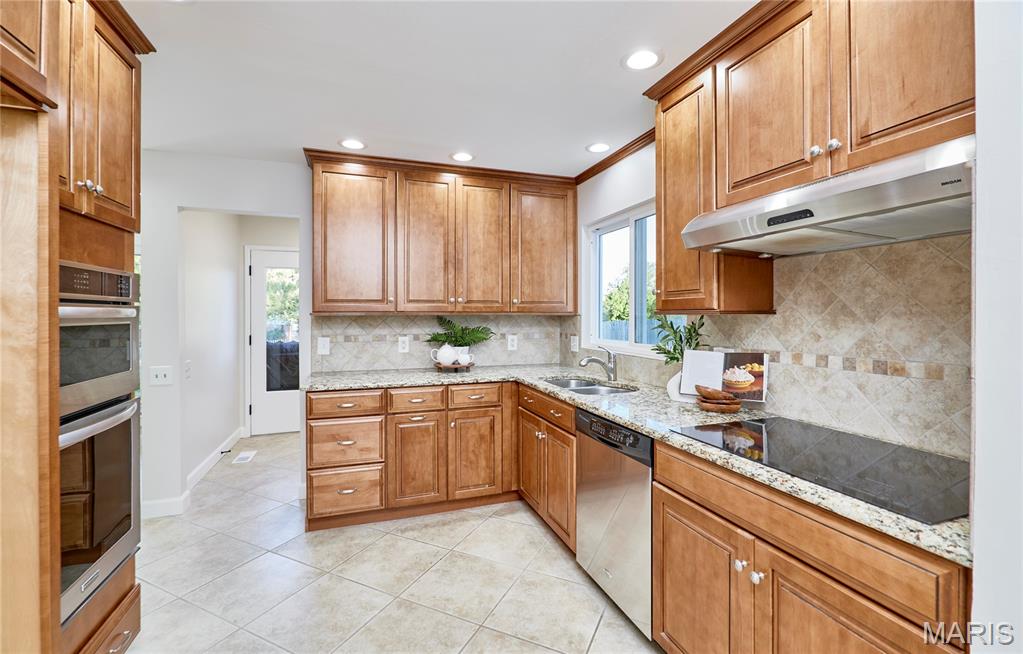 407 Lennox Drive