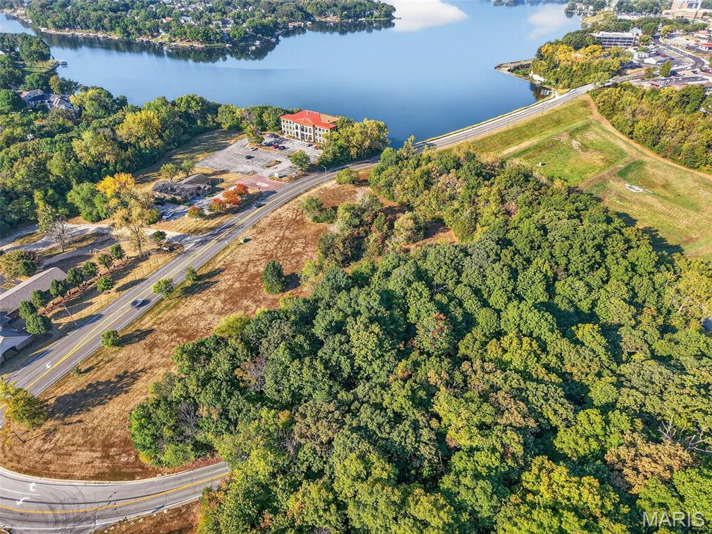 5.82 Ac Lake St. Louis Boulevard