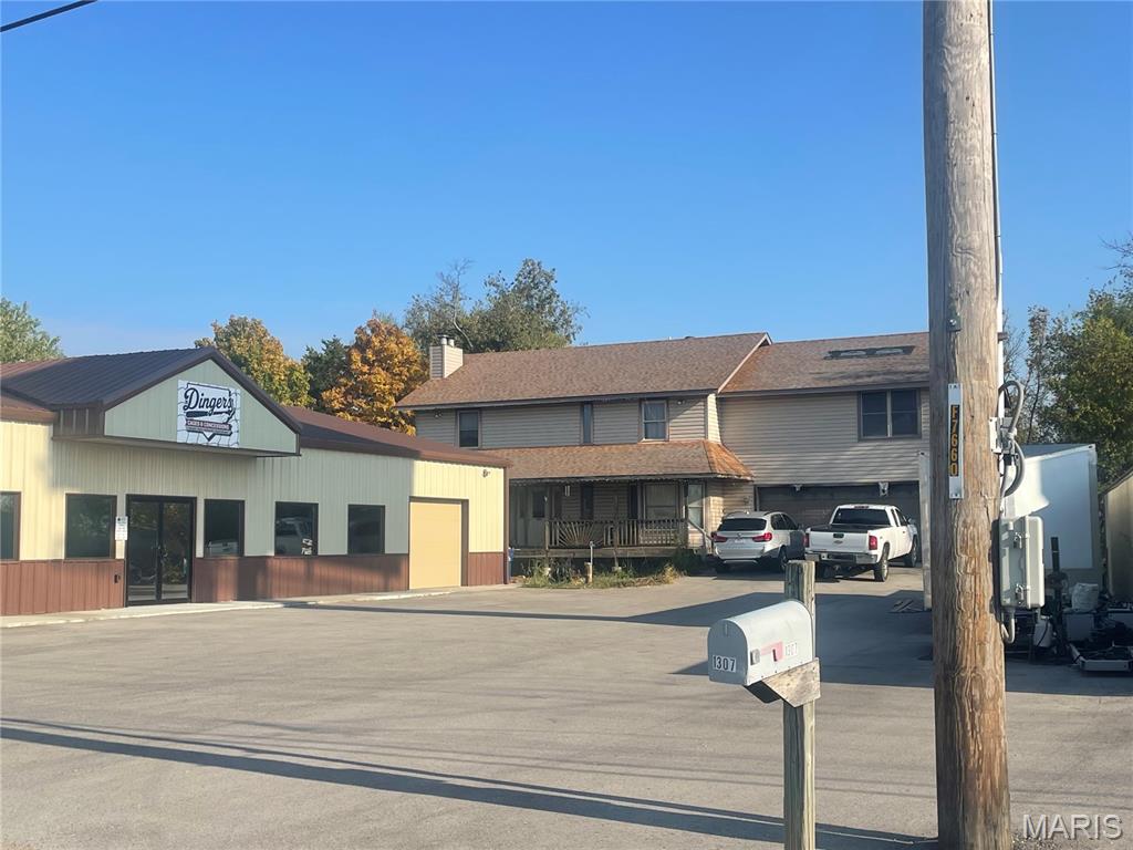 1307 Old Highway 50