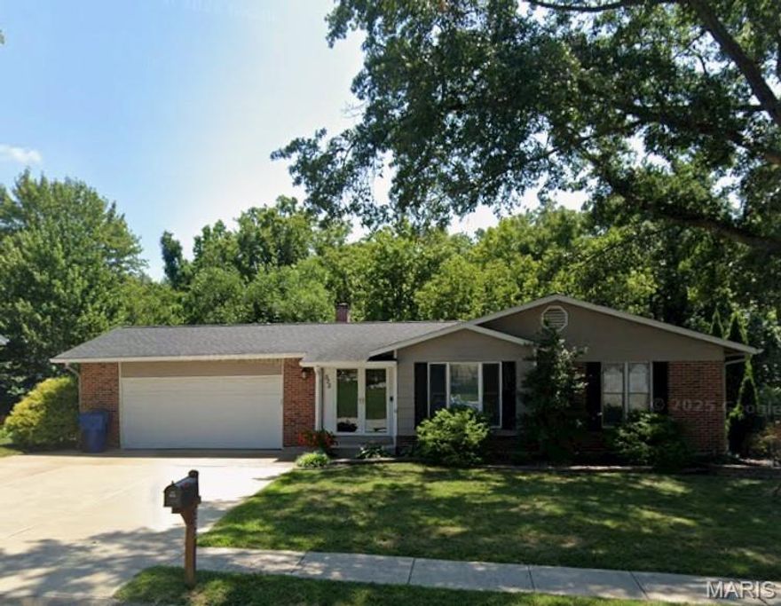 You don't find ones like this! Beautifully, updated Original Owner Home backing to trees on 1/3 of an acre with a fully finished, walk-out basement!