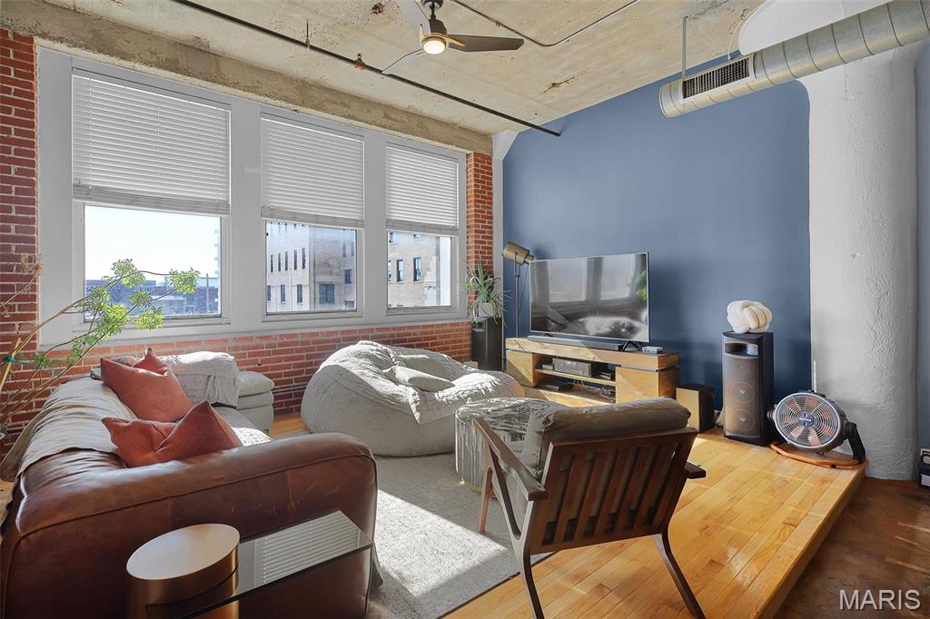 1511 Locust Street 308