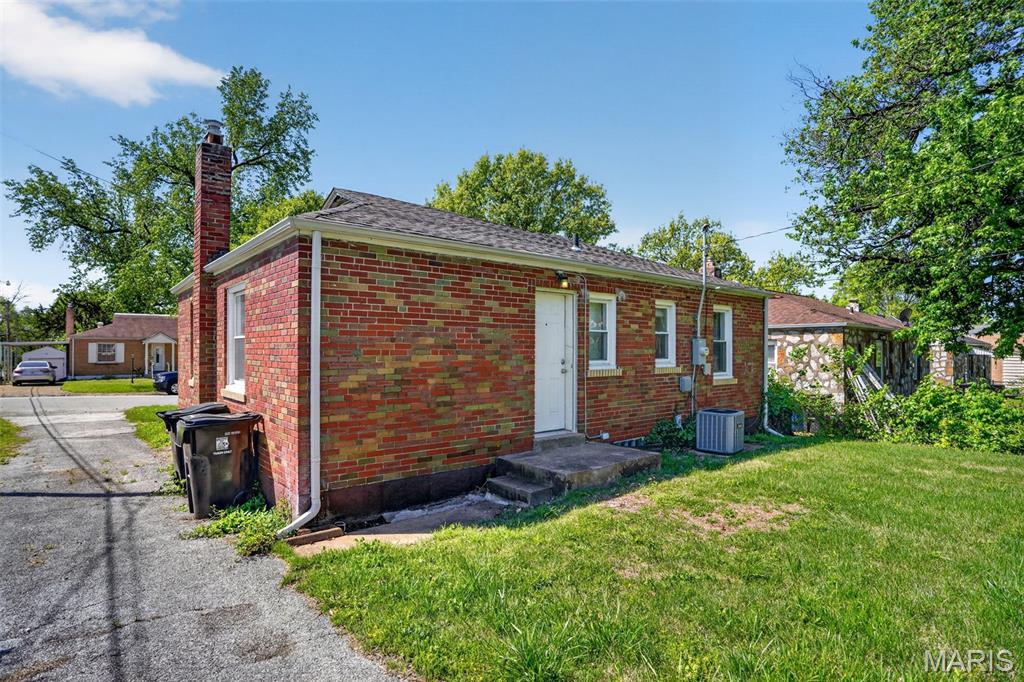 Subd Of Lts 10 11 12 Of Walton Dale - Residential