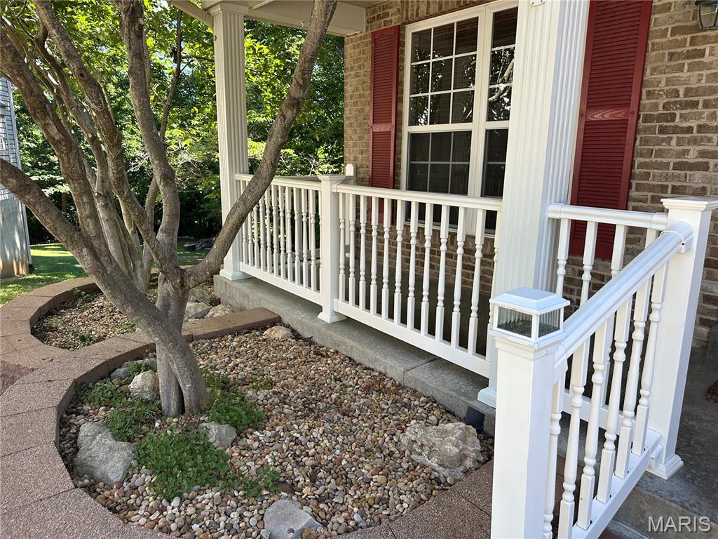 200 Romaine Spring View