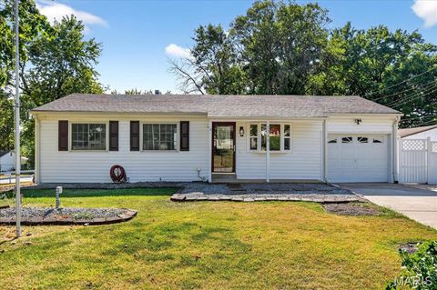 1748 Spring Forest Lane Hazelwood MO 63042