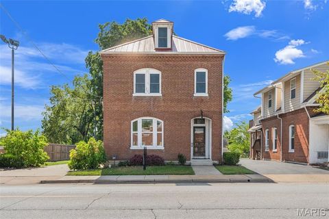 202 E 5th Street Washington MO 63090