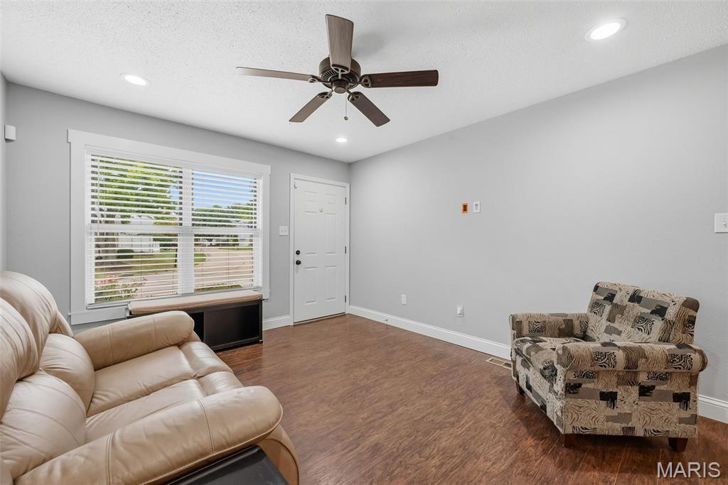 3248 Meadow Trail Drive 75