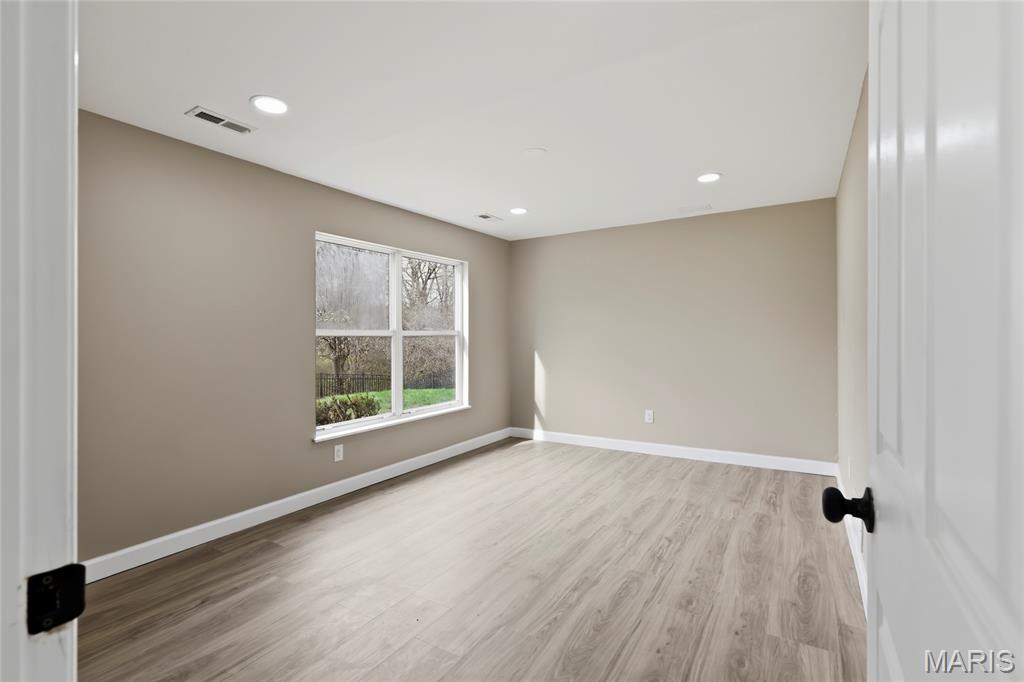 Oaks On Kiefer Creek - Residential