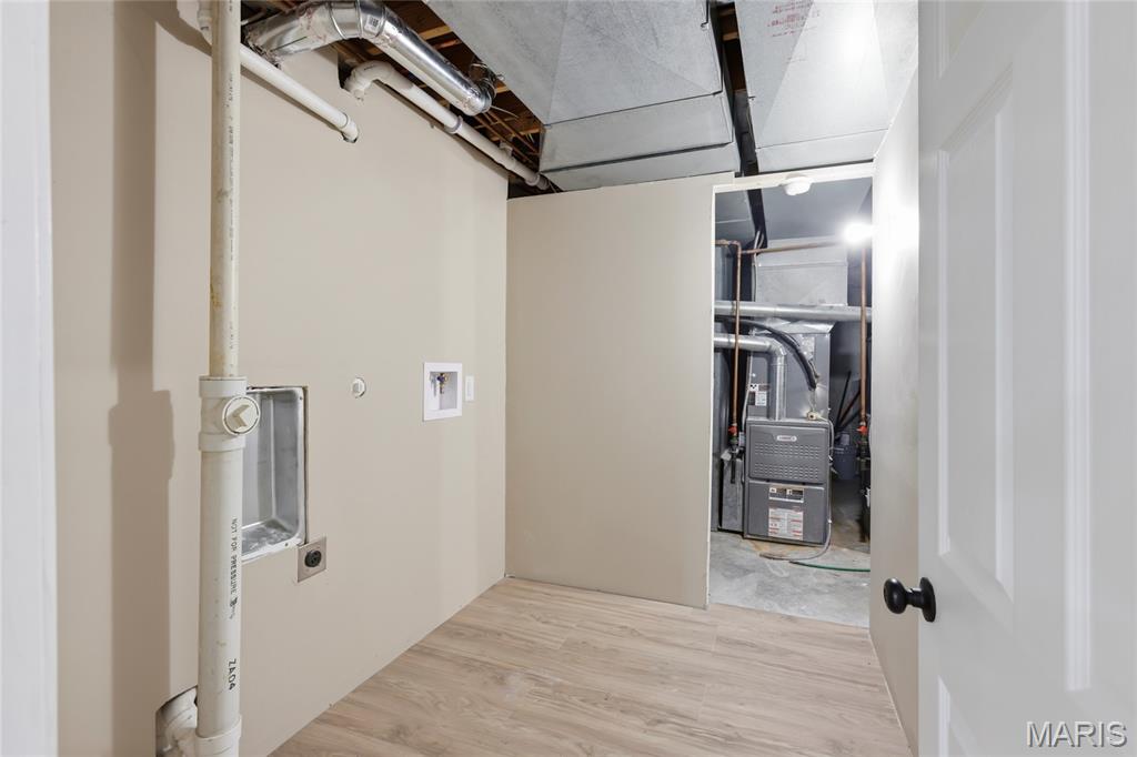 Oaks On Kiefer Creek - Residential