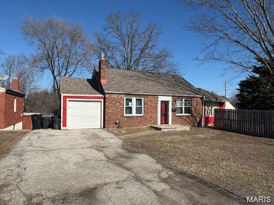 Discover an exciting investment opportunity in Affton with this three-bedroom, one-bathroom home. This property offers a canvas for your creativity, allowing you to personalize and transform it into your dream space. With this home, you will have the chance to capitalize on significant equity. Imagine the possibilities: spacious living area, a cozy kitchen, and a backyard ready for your landscaping vision. Located in a desirable area, this home is perfect for investors or those looking to make their mark in the real estate market. Don’t miss out on the chance to make this property your own! Property to be sold in as-is condition.