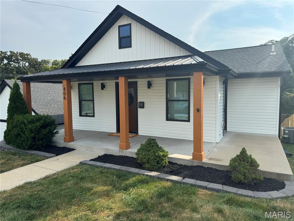 Photo of 406 George Avenue, Kirkwood, MO 63122 (MLS # 26052901)