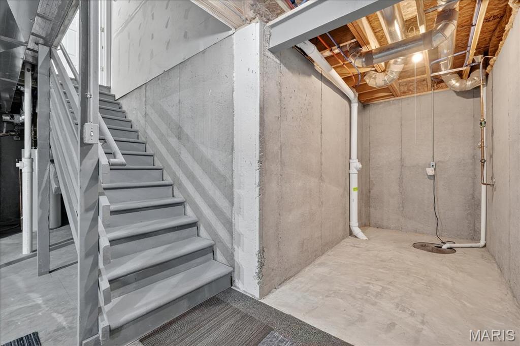 St Charles, Missouri 63301, United States, 3 Bedrooms Bedrooms, ,3 BathroomsBathrooms,Residential,Active,208627