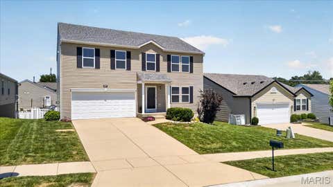 Photo of 627 Hunt Run Drive, Wentzville, MO 63385 (MLS # 26043925)