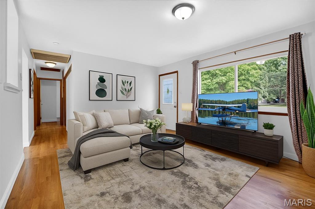 12 Ville Donna Court
