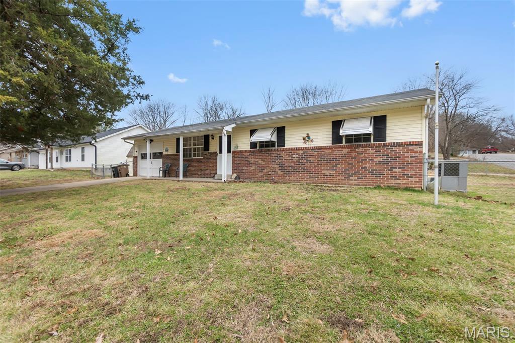 1745 Northwoods Court