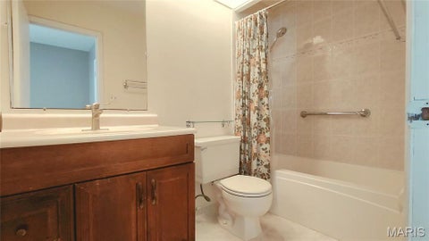 Tiny photo for 15455 Country Mill Court, Chesterfield, MO 63017 (MLS # 26058372)
