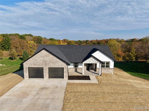 Tiny photo for 150 Gala Drive, Hannibal, MO 63401 (MLS # 26068243)