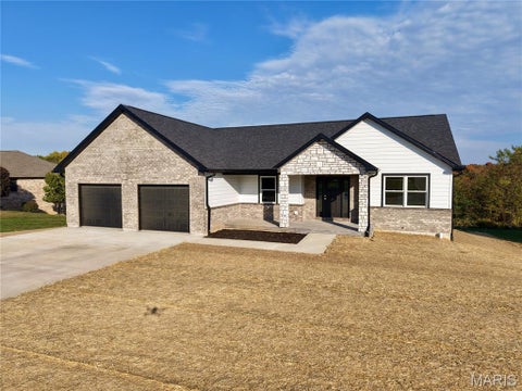 Photo of 150 Gala Drive, Hannibal, MO 63401 (MLS # 26068243)