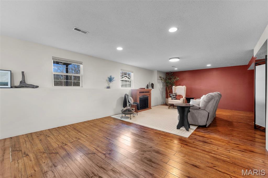 Red Oak Estate - Residential