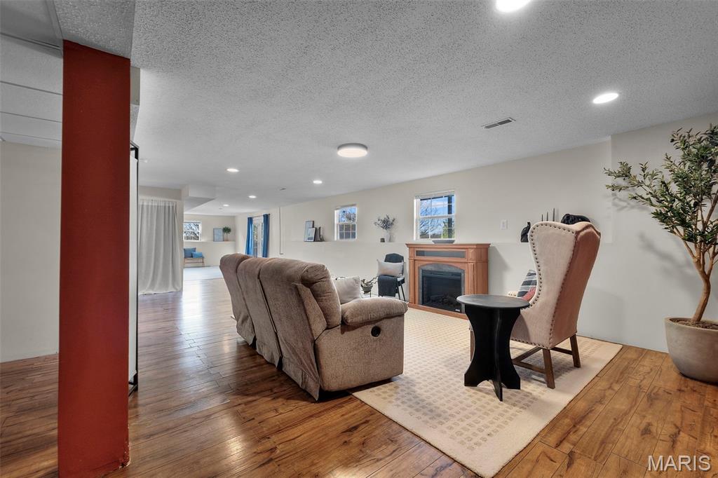 Red Oak Estate - Residential