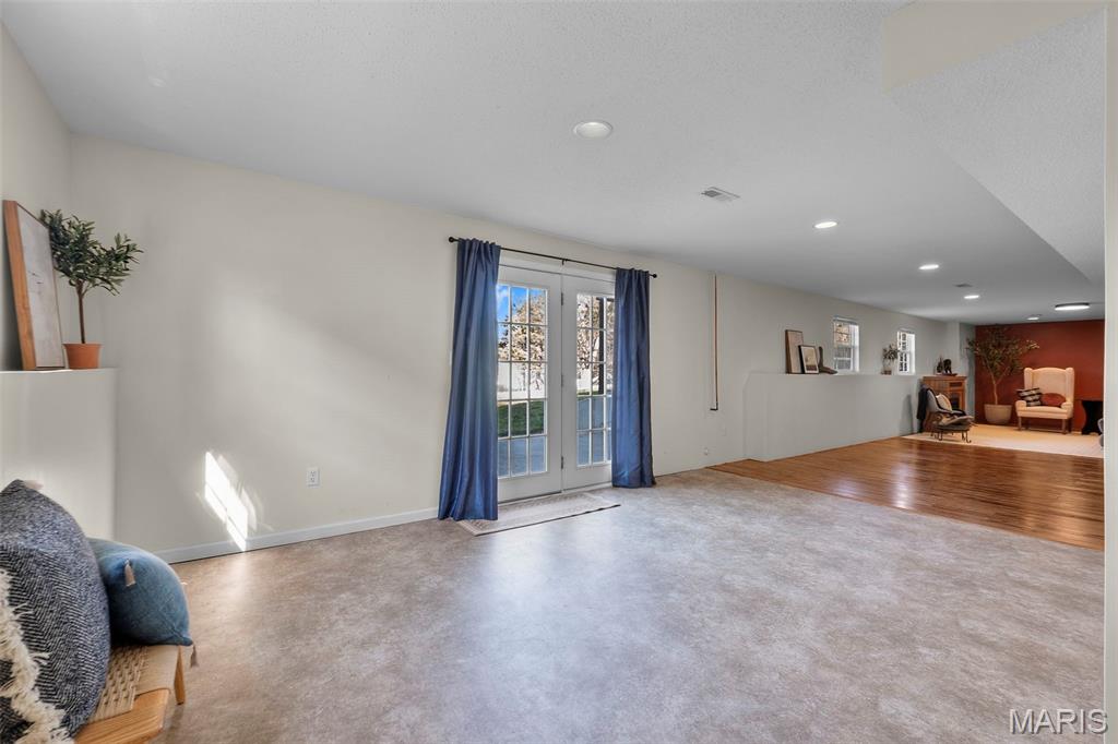 Red Oak Estate - Residential