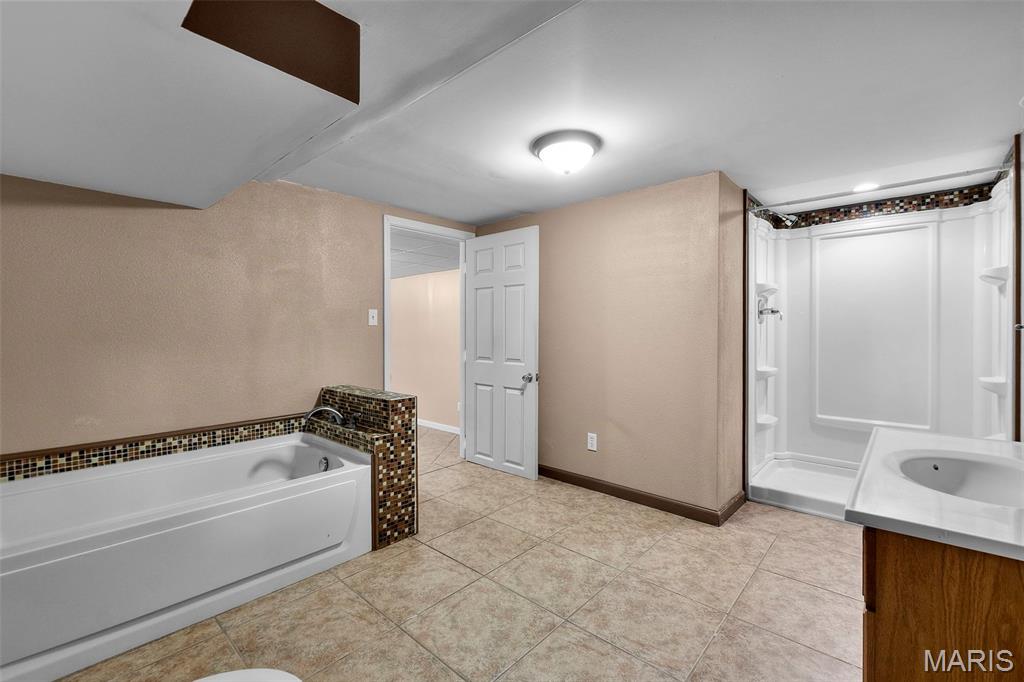 Red Oak Estate - Residential