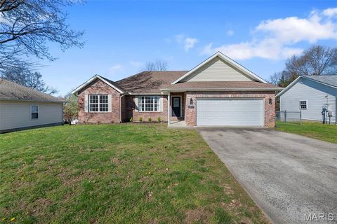 Photo of 1017 Emily Court, Cape Girardeau, MO 63701 (MLS # 26017188)