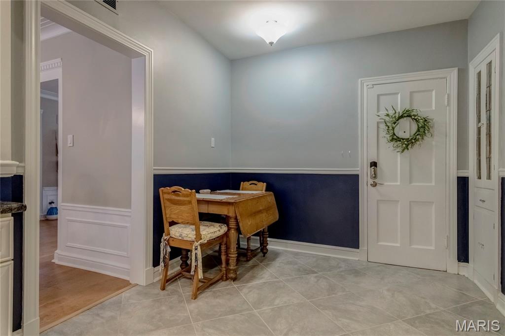 Wellington Condo The - Residential