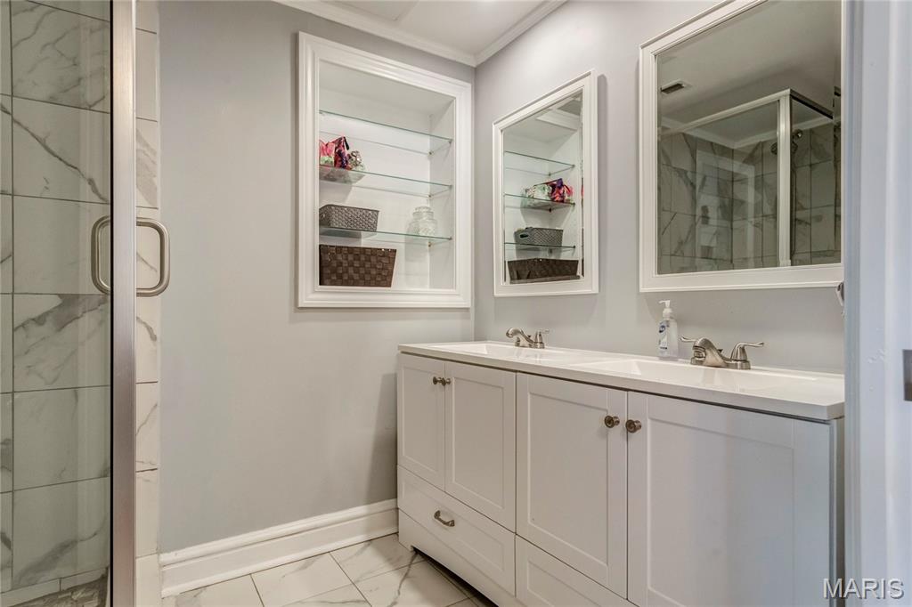 Wellington Condo The - Residential