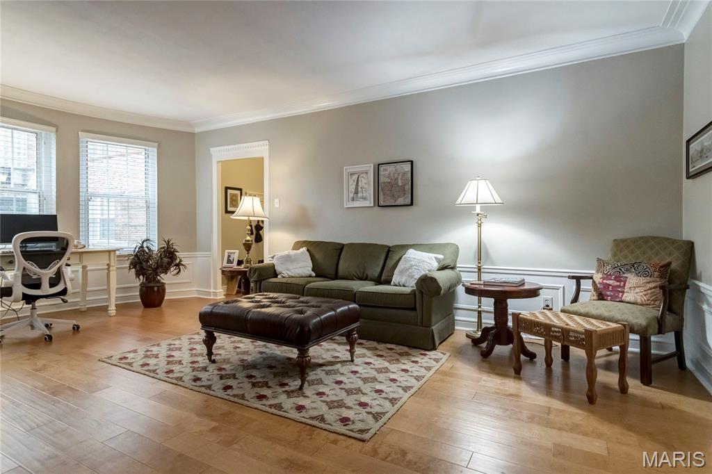 Wellington Condo The - Residential