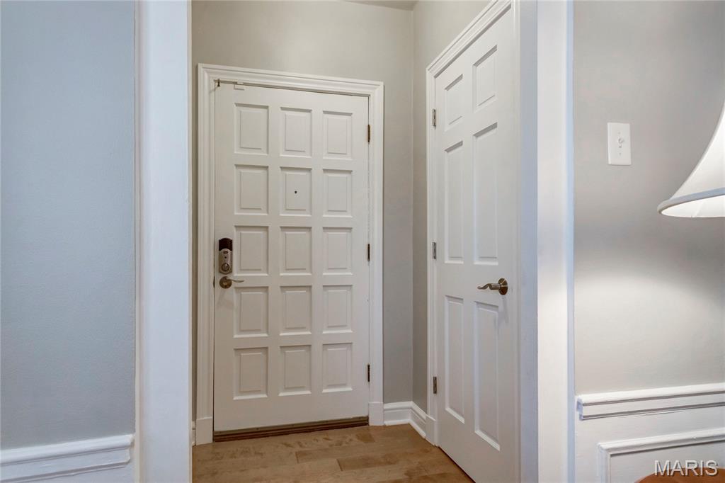 Wellington Condo The - Residential