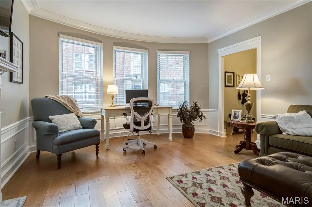 Wellington Condo The - Residential