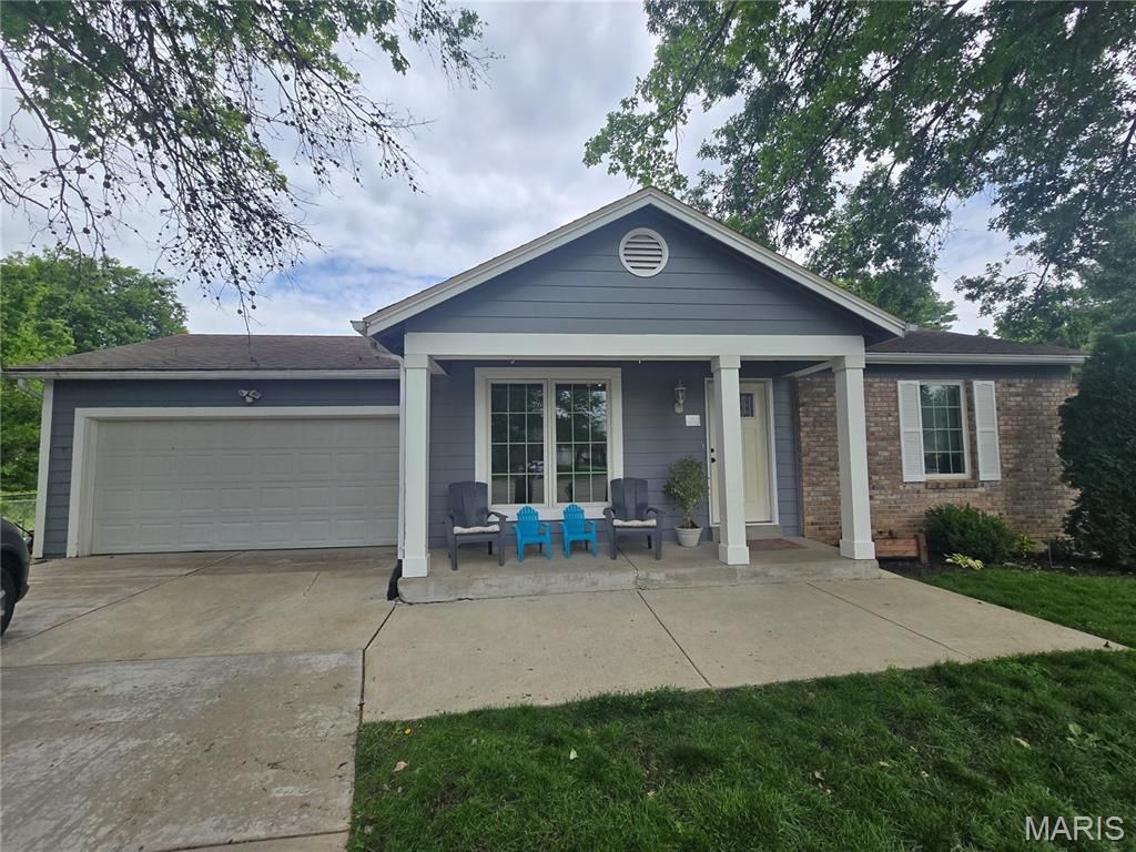 Photo of 16 Saddleback Court, OFallon, MO 63368 (MLS # 26029579)
