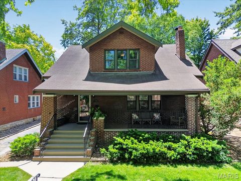 Photo of 7324 Colgate Avenue, University City, MO 63130 (MLS # 26020274)