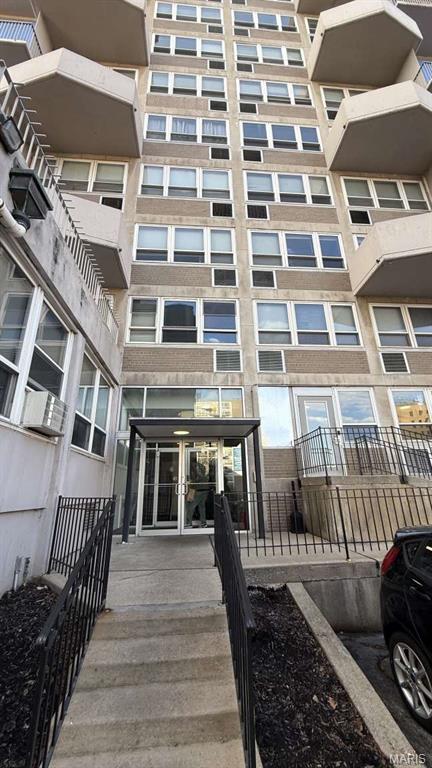 Blu Condos - Residential