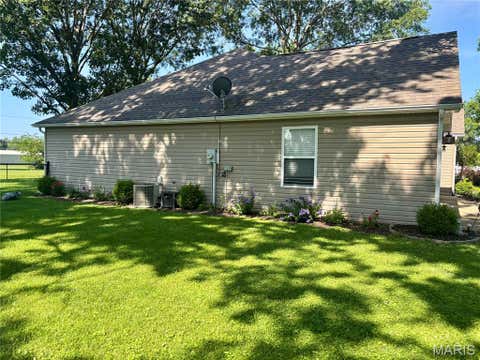 Tiny photo for 310 Miller Street, Montgomery City, MO 63361 (MLS # 26041921)
