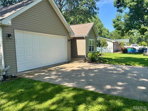 Tiny photo for 310 Miller Street, Montgomery City, MO 63361 (MLS # 26041921)