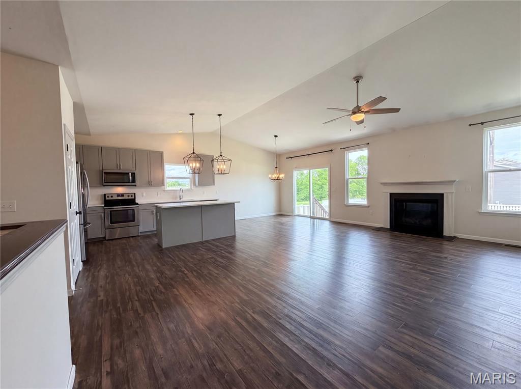 Riverdale Village A #3 - Residential