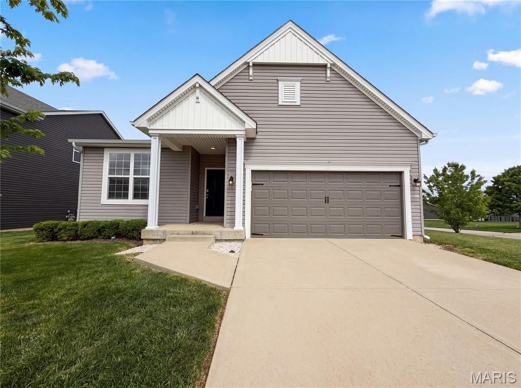 Photo of 1034 Sweet River Drive, St Paul, MO 63366 (MLS # 26025630)