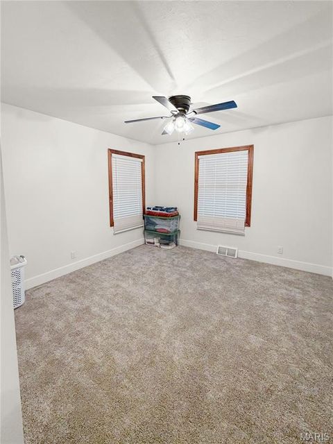 Tiny photo for 1020 W Taylor Street, Bowling Green, MO 63334 (MLS # 26021749)