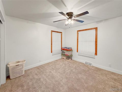 Tiny photo for 1020 W Taylor Street, Bowling Green, MO 63334 (MLS # 26021749)