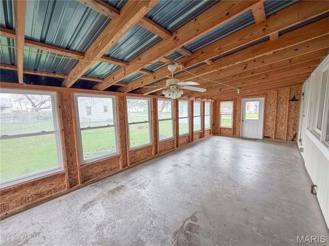 Tiny photo for 1020 W Taylor Street, Bowling Green, MO 63334 (MLS # 26021749)