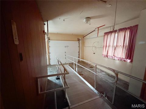 Tiny photo for 1020 W Taylor Street, Bowling Green, MO 63334 (MLS # 26021749)