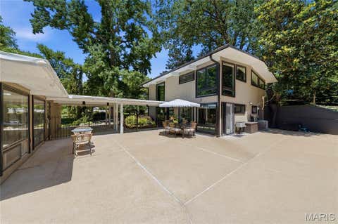 Tiny photo for 424 Belleview Avenue, Webster Groves, MO 63119 (MLS # 26036001)