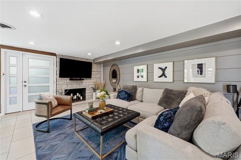 Tiny photo for 424 Belleview Avenue, Webster Groves, MO 63119 (MLS # 26036001)