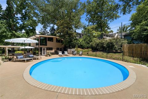 Tiny photo for 424 Belleview Avenue, Webster Groves, MO 63119 (MLS # 26036001)