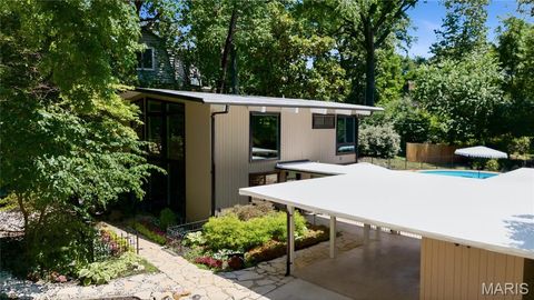 Tiny photo for 424 Belleview Avenue, Webster Groves, MO 63119 (MLS # 26036001)