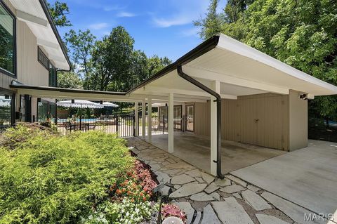 Tiny photo for 424 Belleview Avenue, Webster Groves, MO 63119 (MLS # 26036001)